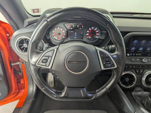 Used 2020 Chevrolet Camaro LT image 13