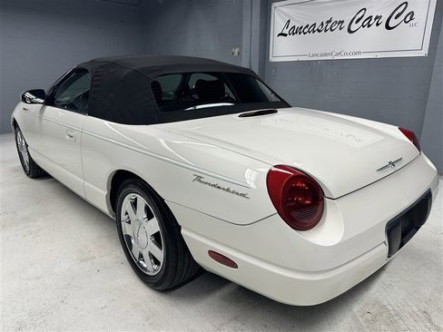 Used 2002 Ford Thunderbird Deluxe image 12