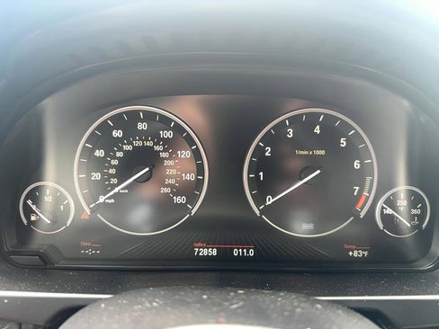 Used 2016 BMW X5 xDrive40e image 12