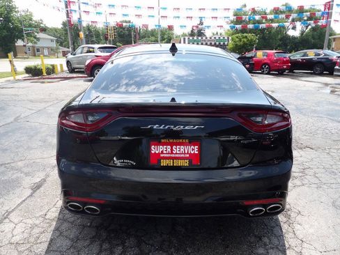 Used 2018 Kia Stinger GT2 AWD/4WD image 4
