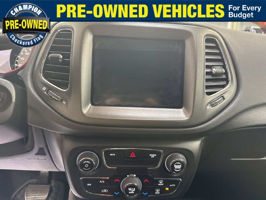 Used 2018 Jeep Compass Trailhawk w/ Navigation Group AWD/4WD image 19