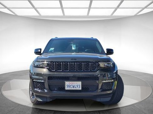 Used 2024 Jeep Grand Cherokee L Summit AWD/4WD image 2