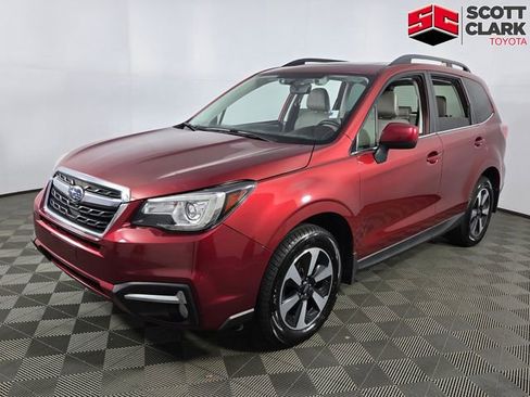 Used 2017 Subaru Forester 2.5i Limited image 3