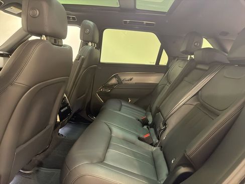 Used 2025 Land Rover Range Rover Sport AWD/4WD image 21