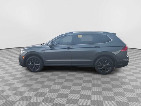 Used 2024 Volkswagen Tiguan SE FWD image 6