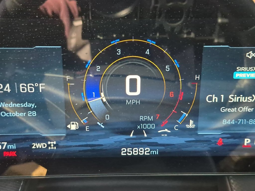 Used 2026 Chevrolet Equinox LT AWD/4WD image 16