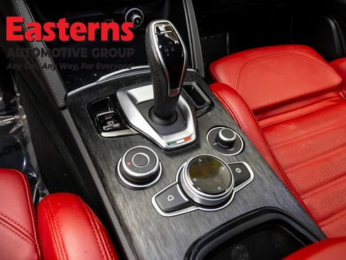Used 2024 Alfa Romeo Stelvio Sprint AWD/4WD image 13