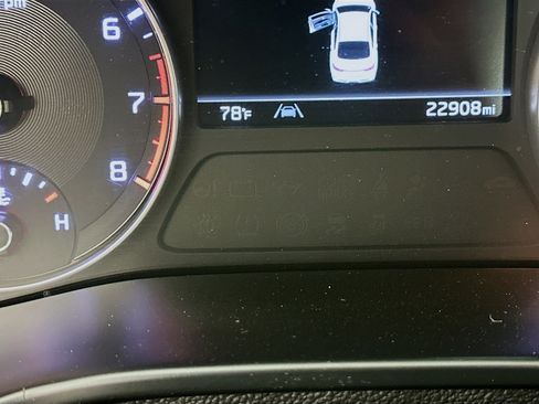 Used 2023 Kia Forte LXS image 18