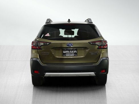 Used 2023 Subaru Outback Touring image 4