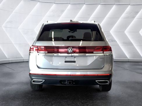 Used 2024 Volkswagen Atlas SE image 5