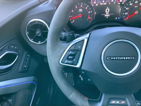 Used 2022 Chevrolet Camaro ZL1 image 47