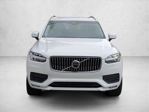 Used 2020 Volvo XC90 T5 Momentum w/ Protection Package Premier image 2