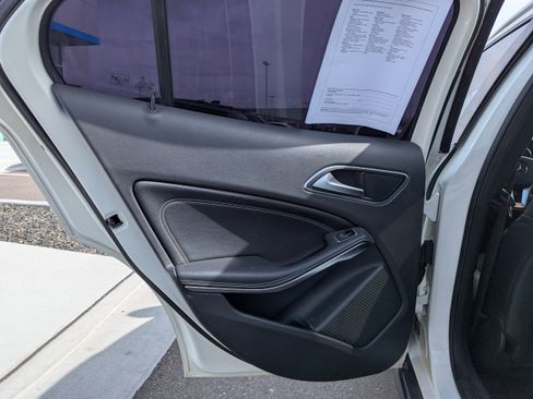 Used 2015 Mercedes-Benz GLA 250 4MATIC image 28