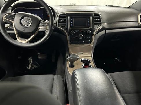 Used 2014 Jeep Grand Cherokee Laredo w/ Security & Convenience Group AWD/4WD image 15