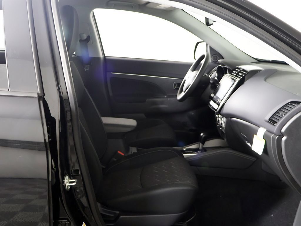 New 2027 Mitsubishi Outlander Sport ES AWD/4WD image 22