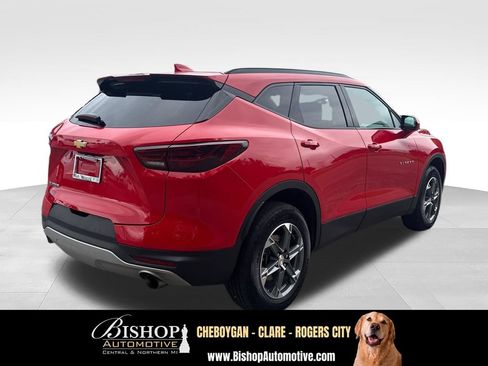 Used 2023 Chevrolet Blazer LT w/ Convenience Package FWD image 11