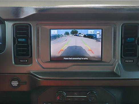 Used 2022 Ford Bronco Outer Banks image 18