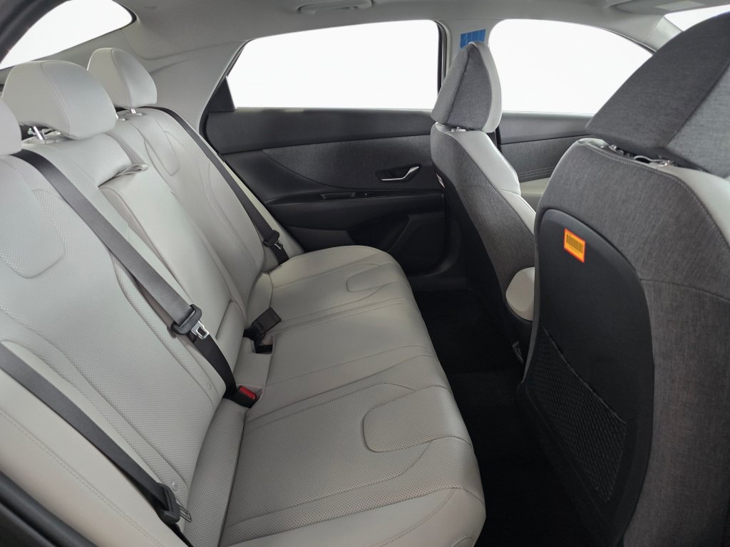New 2026 Hyundai Elantra Limited FWD image 37