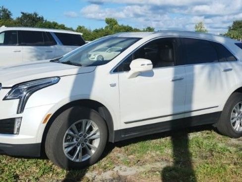 Certified 2022 Cadillac XT5 Luxury image 2