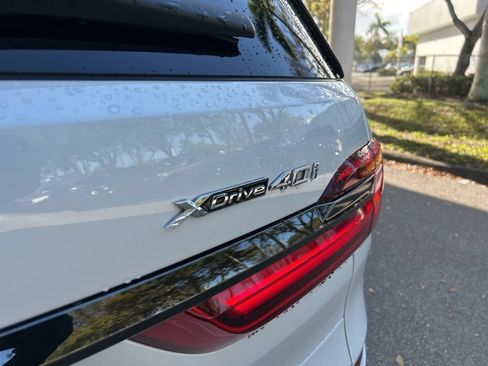 Used 2022 BMW X7 xDrive40i w/ M Sport Package AWD/4WD image 20