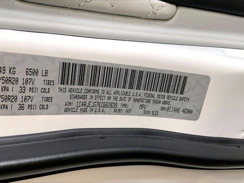 Used 2019 Jeep Grand Cherokee Summit image 33