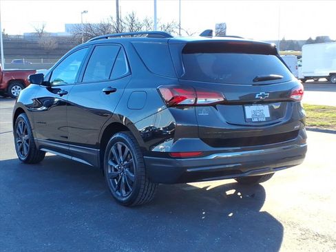 Used 2022 Chevrolet Equinox RS w/ RS Leather Package image 5