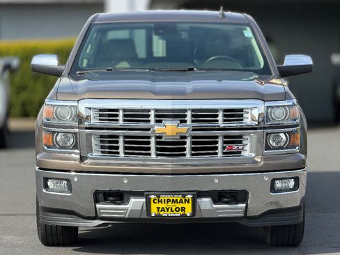 Used 2015 Chevrolet Silverado 1500 LTZ Z71 w/ LTZ Plus Package AWD/4WD image 16