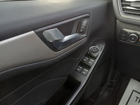 Used 2022 Ford Escape SEL image 27