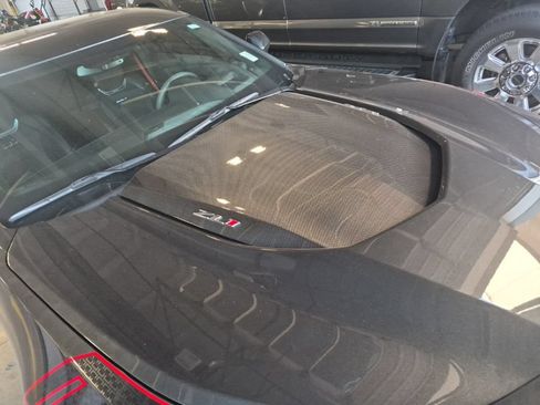 Used 2018 Chevrolet Camaro ZL1 RWD image 25