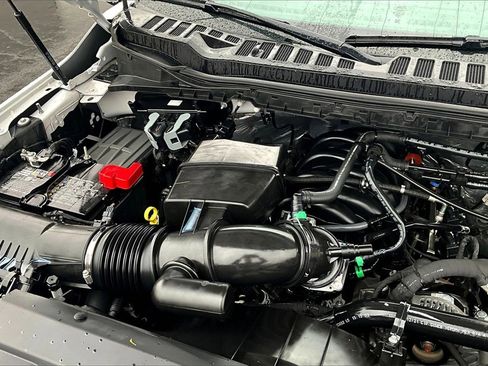 Used 2023 Ford F350 Lariat w/ Snow Plow Prep Package image 33