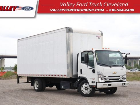Used 2023 Chevrolet Low Cab Forward 5500XD RWD image 1