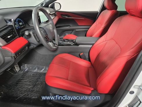 Used 2025 Toyota Camry XSE image 14