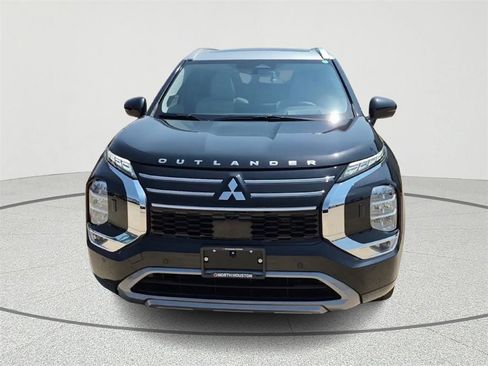 New 2025 Mitsubishi Outlander SEL image 2