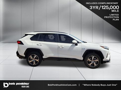 Used 2024 Toyota RAV4 SE w/ Weather & Moonroof Package AWD/4WD image 24
