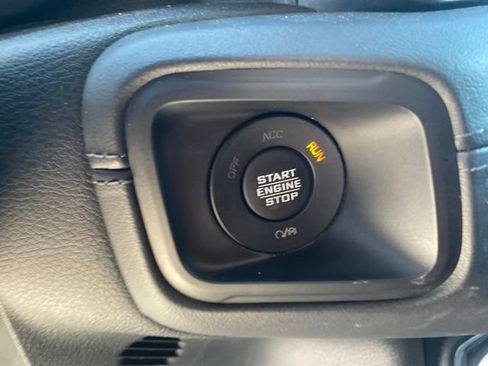 Used 2024 Jeep Wrangler Unlimited Rubicon 4xe AWD/4WD image 16