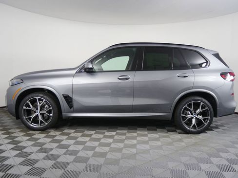 Used 2026 BMW X5 xDrive40i w/ M Sport Package image 6