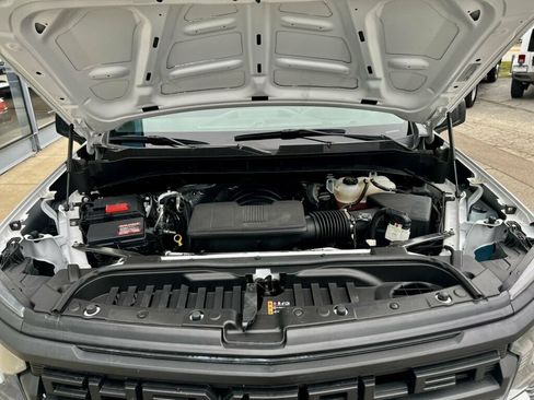 Used 2025 Chevrolet Silverado 1500 W/T RWD image 9