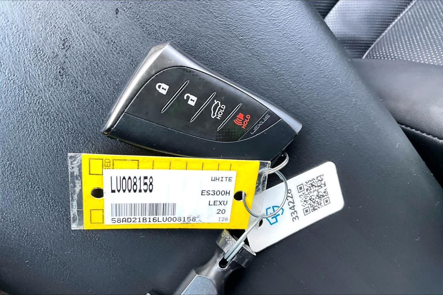 Used 2020 Lexus ES 300h w/ Premium Package FWD image 15