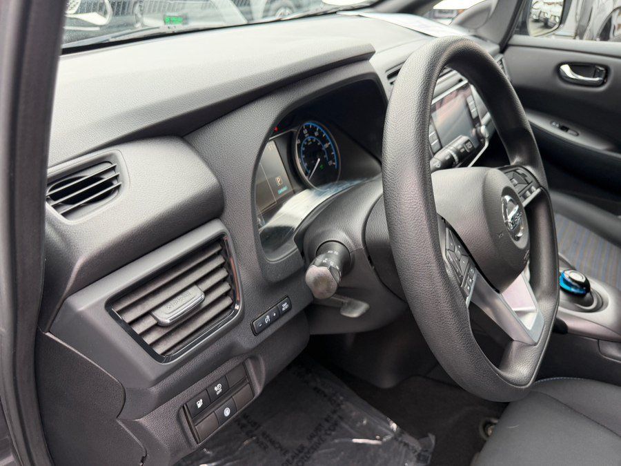Used 2020 Nissan Leaf S w/ Protection Package FWD image 10