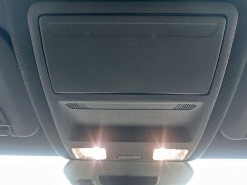 Used 2025 Ford Escape ST-Line image 24