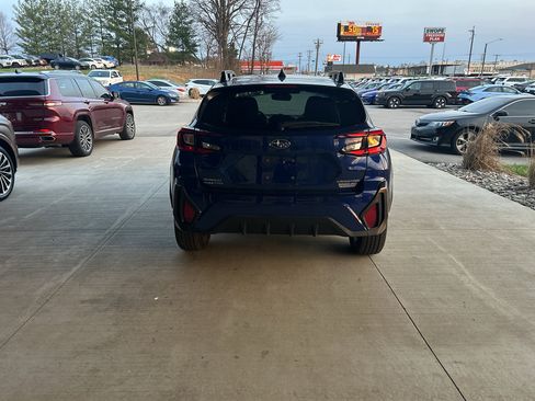 Used 2024 Subaru Crosstrek 2.5i Limited w/ Crosstrek Mirror Package image 6