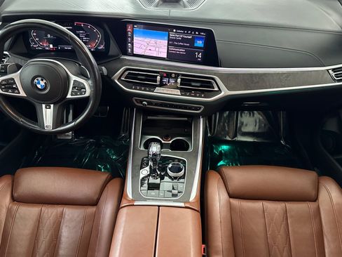 Used 2021 BMW X7 M50i AWD/4WD image 15