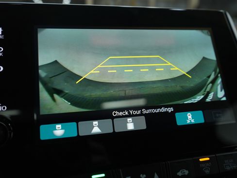 Used 2023 Honda Odyssey Elite image 33