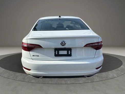 Used 2020 Volkswagen Jetta R-Line w/ R-Line Cold Weather Package FWD image 6