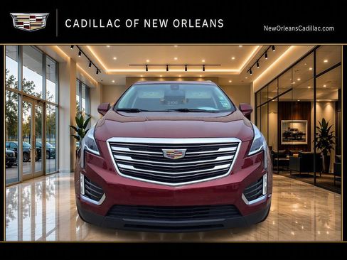 Used 2017 Cadillac XT5 Luxury w/ Driver Awareness Package FWD image 9