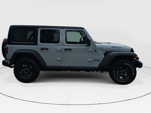 Used 2023 Jeep Wrangler Unlimited w/ Cold Weather Group image 2