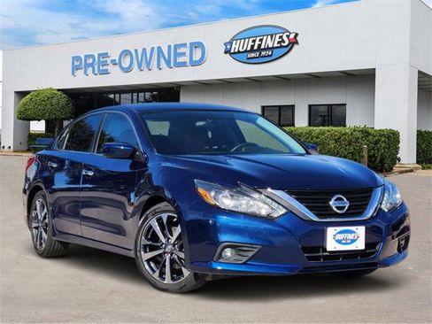 Used 2017 Nissan Altima 2.5 SR w/ LED Appearance Package image 1