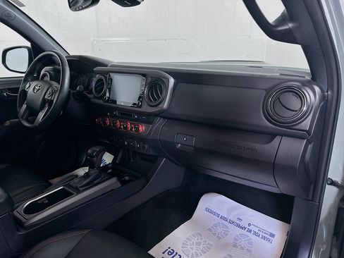 Used 2021 Toyota Tacoma TRD Pro AWD/4WD image 29