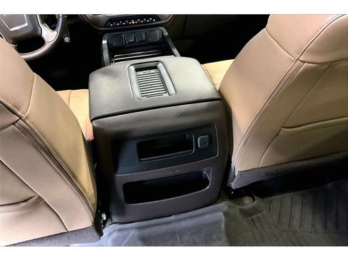 Used 2017 GMC Sierra 1500 Denali w/ Denali Ultimate Package AWD/4WD image 12