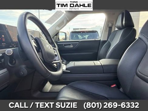 Used 2025 INFINITI QX80 Sensory AWD/4WD image 13